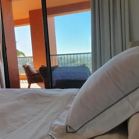 Apartment Royal 2 /freewifi,sharedpool,freeparking